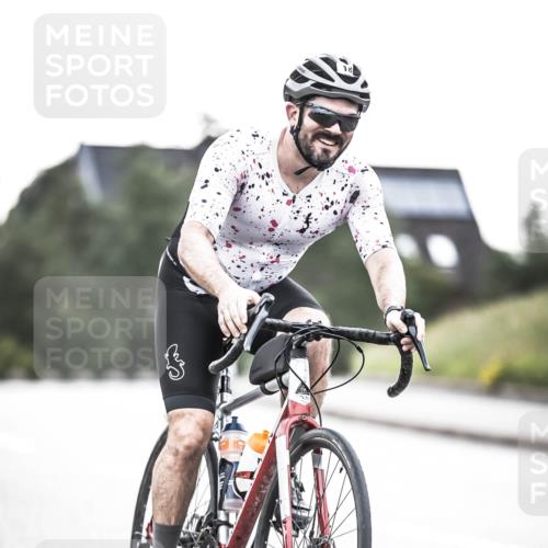 21.06.2026 - 29. Vierlanden-Triathlon H.Heesch http://msf.ph/oto/9901711 21.06.2026 09:36:48 Radfahren 18 meine-sportfotos.de