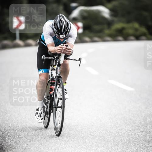 21.06.2026 - 29. Vierlanden-Triathlon H.Heesch http://msf.ph/oto/9901729 21.06.2026 09:37:31 Radfahren 181, 290 meine-sportfotos.de