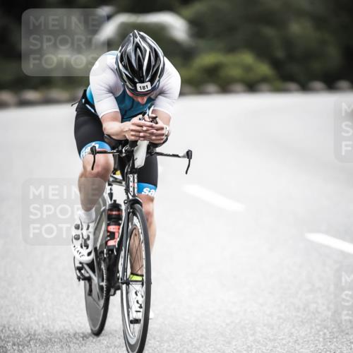 21.06.2026 - 29. Vierlanden-Triathlon H.Heesch http://msf.ph/oto/9901730 21.06.2026 09:37:31 Radfahren 181, 290 meine-sportfotos.de