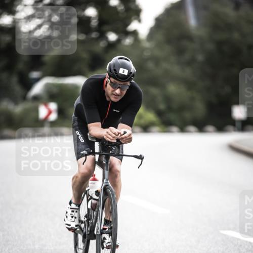 21.06.2026 - 29. Vierlanden-Triathlon H.Heesch http://msf.ph/oto/9901738 21.06.2026 09:37:48 Radfahren 5, 30, 69, 195, 240 meine-sportfotos.de