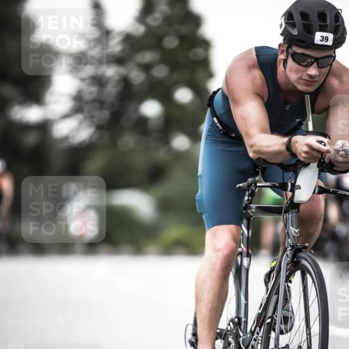 21.06.2026 - 29. Vierlanden-Triathlon H.Heesch http://msf.ph/oto/9901749 21.06.2026 10:12:14 Radfahren 39, 357, 359, 454 meine-sportfotos.de