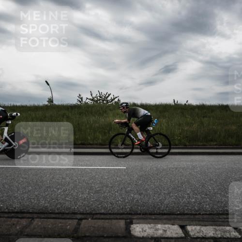 21.06.2026 - 29. Vierlanden-Triathlon H.Heesch http://msf.ph/oto/9901756 21.06.2026 09:31:11 Radfahren 2, 115, 124, 167, 245 meine-sportfotos.de