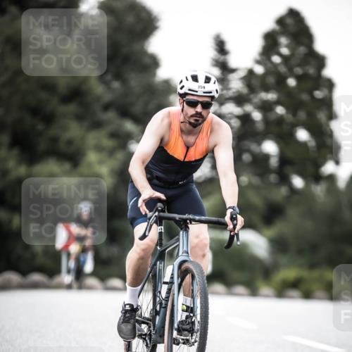 21.06.2026 - 29. Vierlanden-Triathlon H.Heesch http://msf.ph/oto/9901779 21.06.2026 10:12:19 Radfahren 96, 357, 359 meine-sportfotos.de