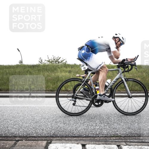21.06.2026 - 29. Vierlanden-Triathlon H.Heesch http://msf.ph/oto/9901796 21.06.2026 09:33:35 Radfahren 25, 191 meine-sportfotos.de