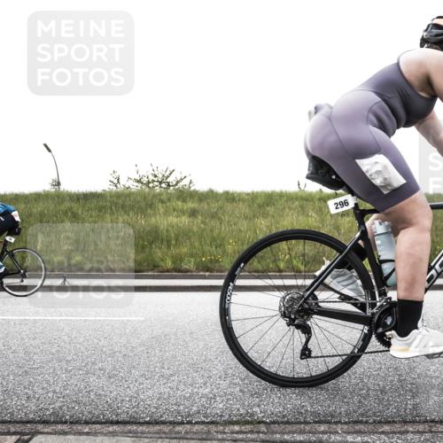 21.06.2026 - 29. Vierlanden-Triathlon H.Heesch http://msf.ph/oto/9901807 21.06.2026 09:34:12 Radfahren 33, 39, 44, 70, 296 meine-sportfotos.de