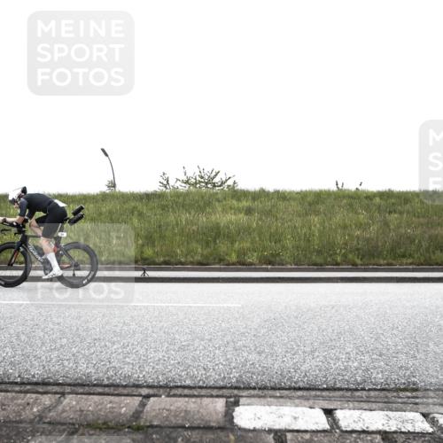 21.06.2026 - 29. Vierlanden-Triathlon H.Heesch http://msf.ph/oto/9901816 21.06.2026 09:34:54 Radfahren 26, 81, 98, 160, 231 meine-sportfotos.de