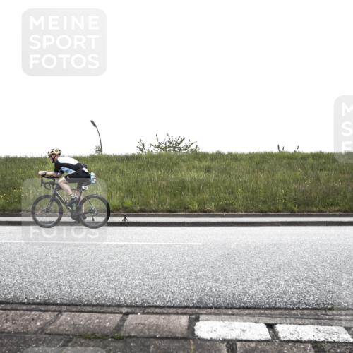 21.06.2026 - 29. Vierlanden-Triathlon H.Heesch http://msf.ph/oto/9901829 21.06.2026 09:35:20 Radfahren 190 meine-sportfotos.de