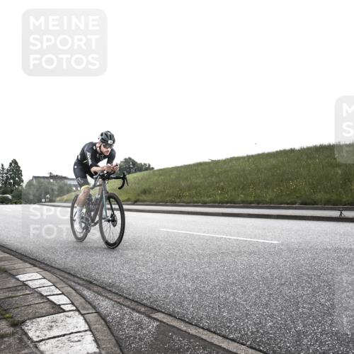 21.06.2026 - 29. Vierlanden-Triathlon H.Heesch http://msf.ph/oto/9901845 21.06.2026 09:26:26 Radfahren 55, 78, 106 meine-sportfotos.de