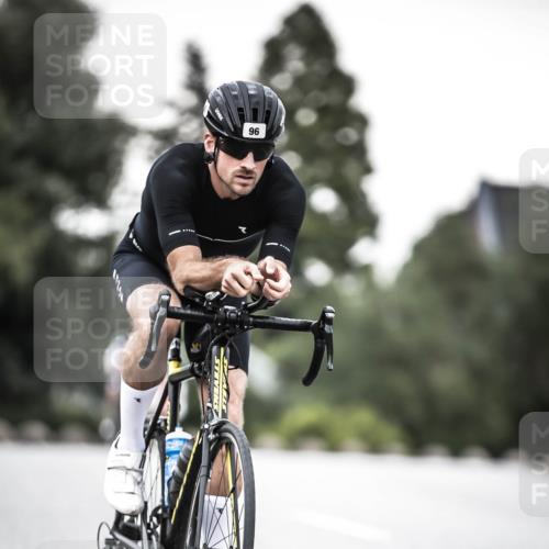 21.06.2026 - 29. Vierlanden-Triathlon H.Heesch http://msf.ph/oto/9901849 21.06.2026 10:12:23 Radfahren 96, 181, 256, 359 meine-sportfotos.de