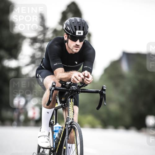 21.06.2026 - 29. Vierlanden-Triathlon H.Heesch http://msf.ph/oto/9901855 21.06.2026 10:12:23 Radfahren 96, 181, 256, 359 meine-sportfotos.de