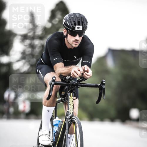 21.06.2026 - 29. Vierlanden-Triathlon H.Heesch http://msf.ph/oto/9901858 21.06.2026 10:12:23 Radfahren 96, 181, 256, 359 meine-sportfotos.de