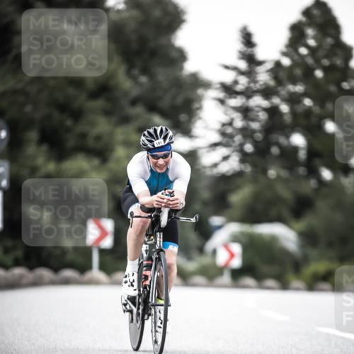 21.06.2026 - 29. Vierlanden-Triathlon H.Heesch http://msf.ph/oto/9901881 21.06.2026 10:12:27 Radfahren 181, 256 meine-sportfotos.de