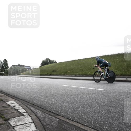 21.06.2026 - 29. Vierlanden-Triathlon H.Heesch http://msf.ph/oto/9901883 21.06.2026 09:27:18 Radfahren 27, 43, 139, 179 meine-sportfotos.de