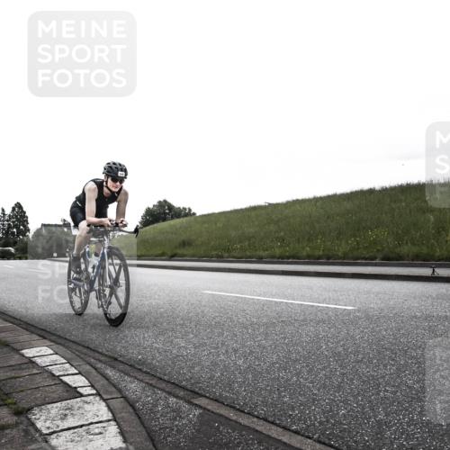 21.06.2026 - 29. Vierlanden-Triathlon H.Heesch http://msf.ph/oto/9901898 21.06.2026 09:27:44 Radfahren 135, 243, 259 meine-sportfotos.de