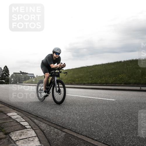 21.06.2026 - 29. Vierlanden-Triathlon H.Heesch http://msf.ph/oto/9901907 21.06.2026 09:27:55 Radfahren 99, 161, 219 meine-sportfotos.de