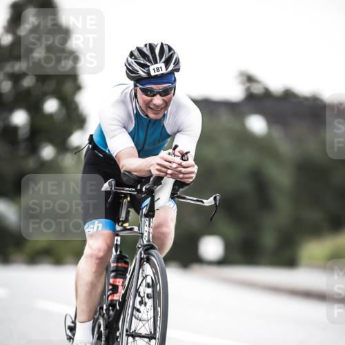 21.06.2026 - 29. Vierlanden-Triathlon H.Heesch http://msf.ph/oto/9901926 21.06.2026 10:12:28 Radfahren 181, 256 meine-sportfotos.de