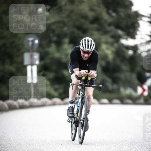 21.06.2026 - 29. Vierlanden-Triathlon H.Heesch http://msf.ph/oto/9901932 21.06.2026 09:42:03 Radfahren 191, 244, 1354 meine-sportfotos.de