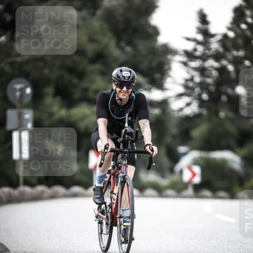 21.06.2026 - 29. Vierlanden-Triathlon H.Heesch http://msf.ph/oto/9901949 21.06.2026 10:12:41 Radfahren 245 meine-sportfotos.de