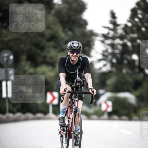 21.06.2026 - 29. Vierlanden-Triathlon H.Heesch http://msf.ph/oto/9901955 21.06.2026 10:12:41 Radfahren 245 meine-sportfotos.de