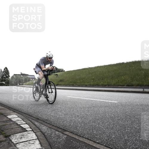 21.06.2026 - 29. Vierlanden-Triathlon H.Heesch http://msf.ph/oto/9901963 21.06.2026 09:30:02 Radfahren 38, 59, 67, 82, 100, 109, 163, 276 meine-sportfotos.de