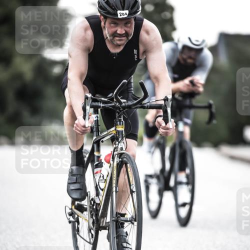 21.06.2026 - 29. Vierlanden-Triathlon H.Heesch http://msf.ph/oto/9901992 21.06.2026 09:43:03 Radfahren 9, 204, 242 meine-sportfotos.de