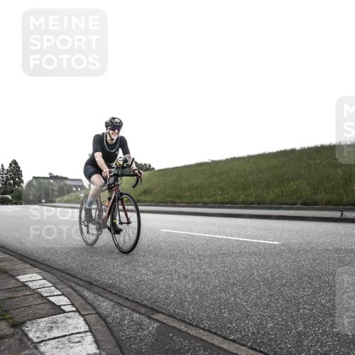21.06.2026 - 29. Vierlanden-Triathlon H.Heesch http://msf.ph/oto/9902014 21.06.2026 09:31:08 Radfahren 2, 115, 124, 167, 245 meine-sportfotos.de