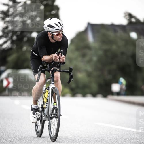 21.06.2026 - 29. Vierlanden-Triathlon H.Heesch http://msf.ph/oto/9902023 21.06.2026 10:12:55 Radfahren 151 meine-sportfotos.de