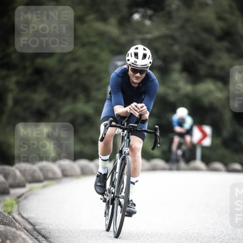 21.06.2026 - 29. Vierlanden-Triathlon H.Heesch http://msf.ph/oto/9902070 21.06.2026 09:44:33 Radfahren 16, 63, 94, 98, 107, 120, 183, 302 meine-sportfotos.de