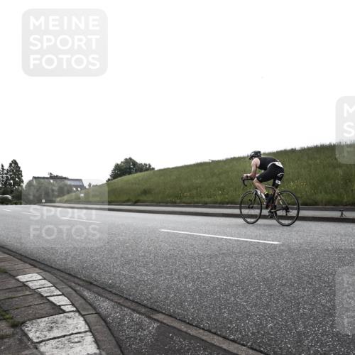 21.06.2026 - 29. Vierlanden-Triathlon H.Heesch http://msf.ph/oto/9902071 21.06.2026 09:33:16 Radfahren 68 meine-sportfotos.de