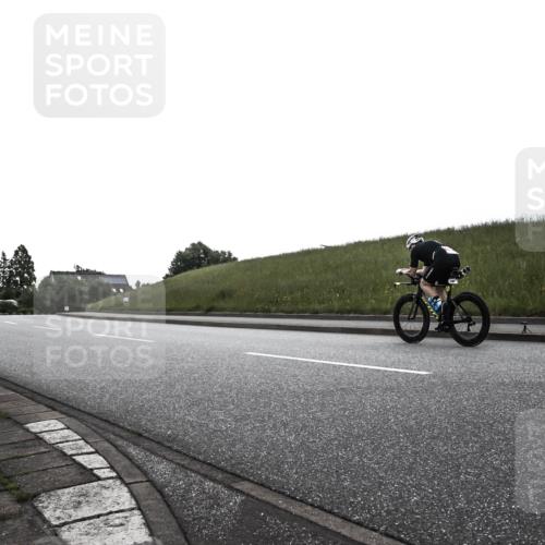 21.06.2026 - 29. Vierlanden-Triathlon H.Heesch http://msf.ph/oto/9902080 21.06.2026 09:33:35 Radfahren 25 meine-sportfotos.de
