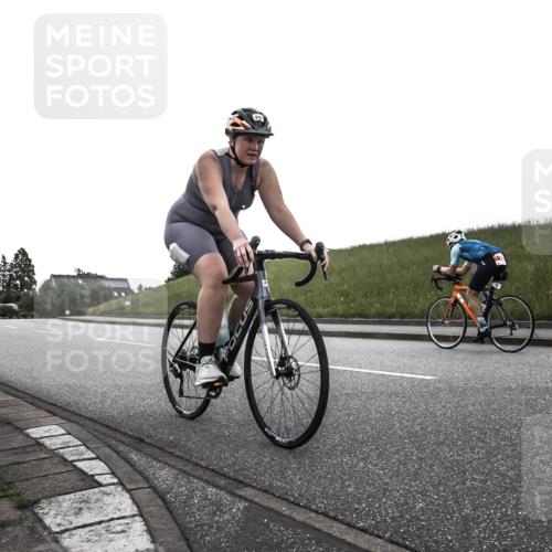 21.06.2026 - 29. Vierlanden-Triathlon H.Heesch http://msf.ph/oto/9902094 21.06.2026 09:34:12 Radfahren 296 meine-sportfotos.de