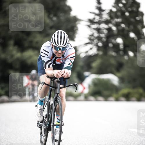 21.06.2026 - 29. Vierlanden-Triathlon H.Heesch http://msf.ph/oto/9902116 21.06.2026 09:45:18 Radfahren 79, 200, 261, 268, 290 meine-sportfotos.de
