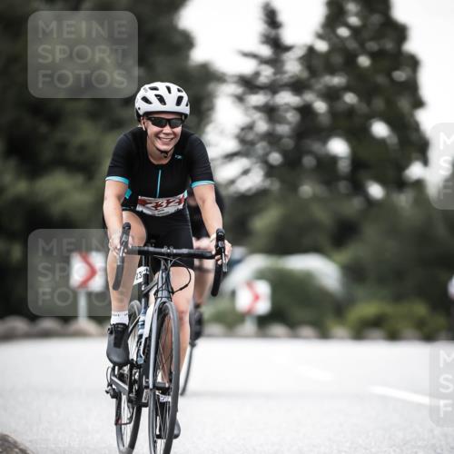 21.06.2026 - 29. Vierlanden-Triathlon H.Heesch http://msf.ph/oto/9902125 21.06.2026 10:13:07 Radfahren 36, 48, 70, 180, 232, 275, 429 meine-sportfotos.de