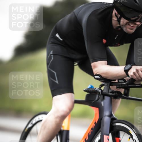 21.06.2026 - 29. Vierlanden-Triathlon H.Heesch http://msf.ph/oto/9902170 21.06.2026 10:13:08 Radfahren 36, 48, 70, 232, 275, 429 meine-sportfotos.de