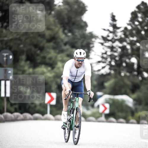21.06.2026 - 29. Vierlanden-Triathlon H.Heesch http://msf.ph/oto/9902174 21.06.2026 09:46:27 Radfahren 58, 164 meine-sportfotos.de
