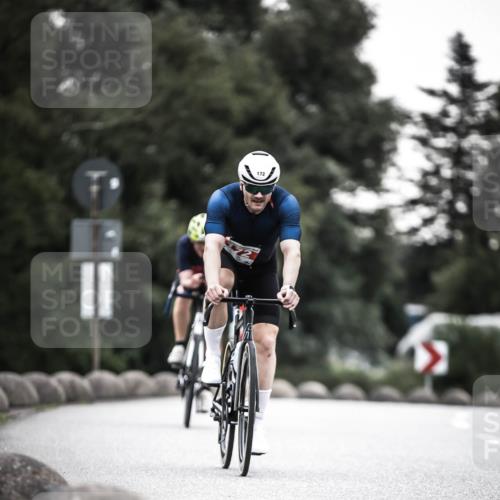 21.06.2026 - 29. Vierlanden-Triathlon H.Heesch http://msf.ph/oto/9902204 21.06.2026 09:47:03 Radfahren 148, 172, 288 meine-sportfotos.de