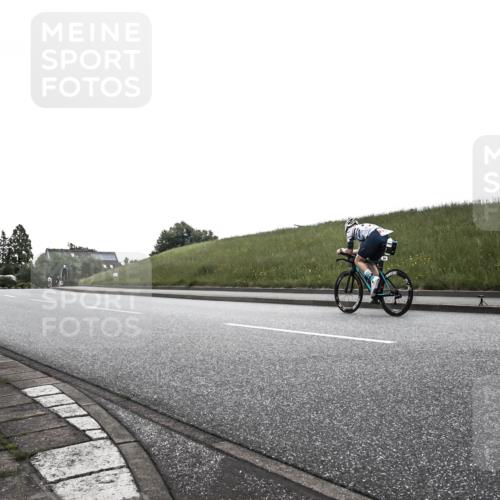 21.06.2026 - 29. Vierlanden-Triathlon H.Heesch http://msf.ph/oto/9902215 21.06.2026 09:37:39 Radfahren  meine-sportfotos.de