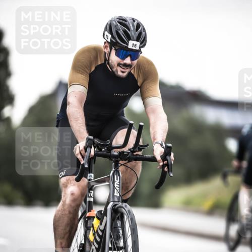 21.06.2026 - 29. Vierlanden-Triathlon H.Heesch http://msf.ph/oto/9902284 21.06.2026 09:51:10 Radfahren 15, 228, 244 meine-sportfotos.de