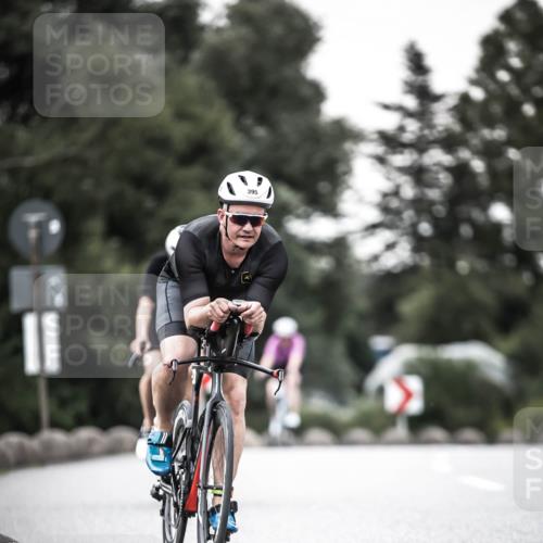21.06.2026 - 29. Vierlanden-Triathlon H.Heesch http://msf.ph/oto/9902285 21.06.2026 10:13:19 Radfahren 9, 60, 126, 276, 395, 431 meine-sportfotos.de