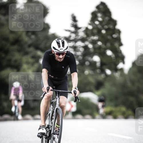 21.06.2026 - 29. Vierlanden-Triathlon H.Heesch http://msf.ph/oto/9902304 21.06.2026 10:13:20 Radfahren 9, 26, 60, 90, 126, 276, 395, 431 meine-sportfotos.de