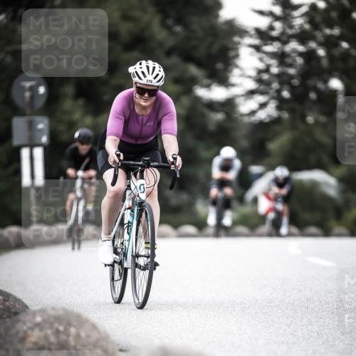 21.06.2026 - 29. Vierlanden-Triathlon H.Heesch http://msf.ph/oto/9902326 21.06.2026 10:13:25 Radfahren 9, 26, 75, 90, 236, 276 meine-sportfotos.de