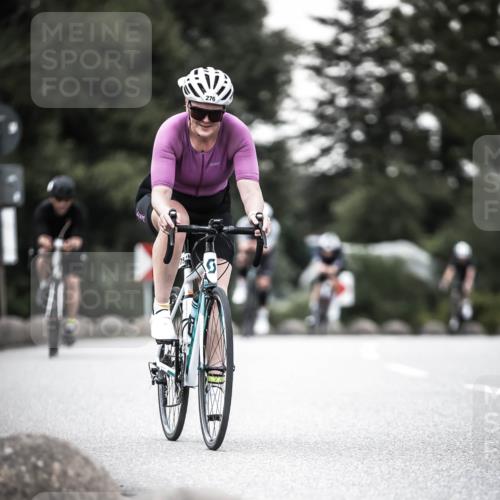 21.06.2026 - 29. Vierlanden-Triathlon H.Heesch http://msf.ph/oto/9902337 21.06.2026 10:13:25 Radfahren 9, 26, 75, 90, 236, 276 meine-sportfotos.de