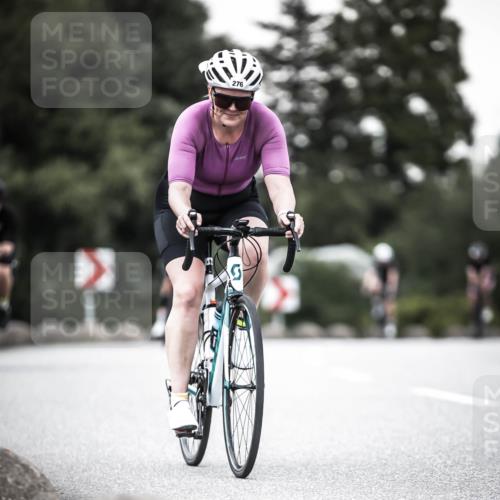 21.06.2026 - 29. Vierlanden-Triathlon H.Heesch http://msf.ph/oto/9902352 21.06.2026 10:13:25 Radfahren 9, 26, 75, 90, 236, 276 meine-sportfotos.de