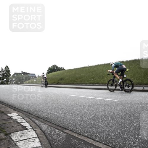 21.06.2026 - 29. Vierlanden-Triathlon H.Heesch http://msf.ph/oto/9902360 21.06.2026 09:42:37 Radfahren 121 meine-sportfotos.de