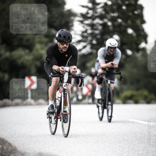 21.06.2026 - 29. Vierlanden-Triathlon H.Heesch http://msf.ph/oto/9902367 21.06.2026 10:13:27 Radfahren 9, 26, 75, 90, 236, 276 meine-sportfotos.de