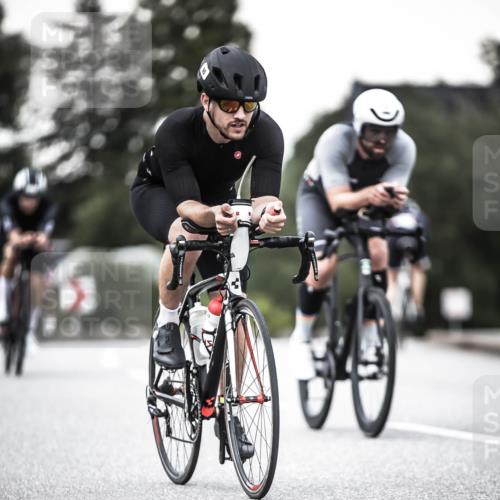 21.06.2026 - 29. Vierlanden-Triathlon H.Heesch http://msf.ph/oto/9902395 21.06.2026 10:13:27 Radfahren 9, 26, 75, 90, 236, 276 meine-sportfotos.de