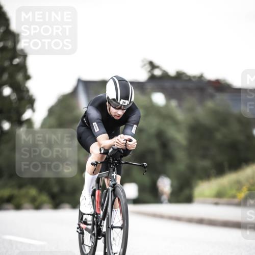 21.06.2026 - 29. Vierlanden-Triathlon H.Heesch http://msf.ph/oto/9902407 21.06.2026 10:13:29 Radfahren 9, 26, 75, 90, 236, 276 meine-sportfotos.de