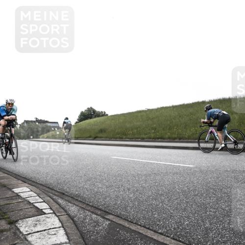 21.06.2026 - 29. Vierlanden-Triathlon H.Heesch http://msf.ph/oto/9902424 21.06.2026 09:44:37 Radfahren 16, 94, 98, 107, 120 meine-sportfotos.de