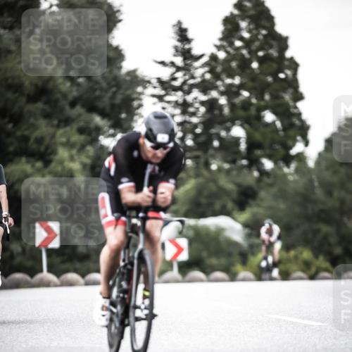 21.06.2026 - 29. Vierlanden-Triathlon H.Heesch http://msf.ph/oto/9902449 21.06.2026 10:13:31 Radfahren 26, 44, 75, 90, 236 meine-sportfotos.de