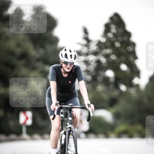 21.06.2026 - 29. Vierlanden-Triathlon H.Heesch http://msf.ph/oto/9902463 21.06.2026 10:13:32 Radfahren 44, 75, 236 meine-sportfotos.de